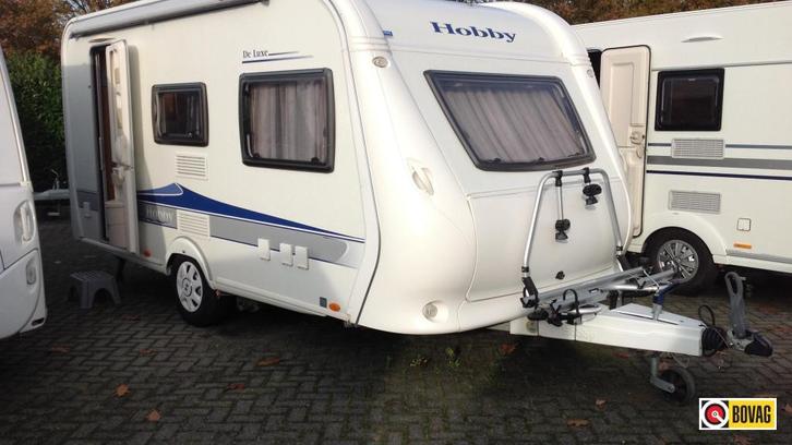 Hobby De Luxe 440 SF met Mover, Caravans en Kamperen, Caravans, tot en met 4, Treinzit, Hobby, Dwarsbed, Vast bed, Overige typen