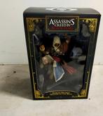 Assassin s creed statue (black flag buccaneer edition, Verzamelen, Ophalen, Zo goed als nieuw