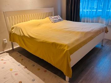 Ikea IDANÄS Bed frame and base beschikbaar voor biedingen