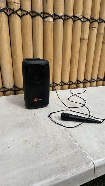 Karaoke Set met Box en Microfoon beschikbaar voor biedingen