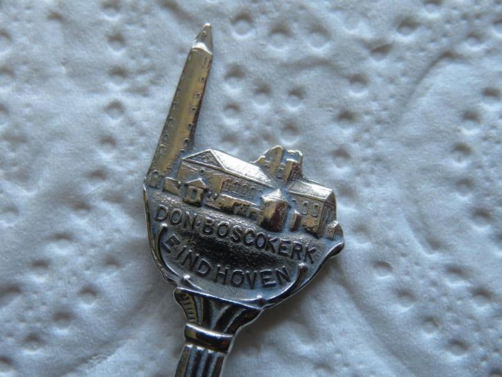 Lepeltje Don Boscokerk te Eindhoven, Verzamelen, Porselein, Kristal en Bestek, Zo goed als nieuw, Verzenden