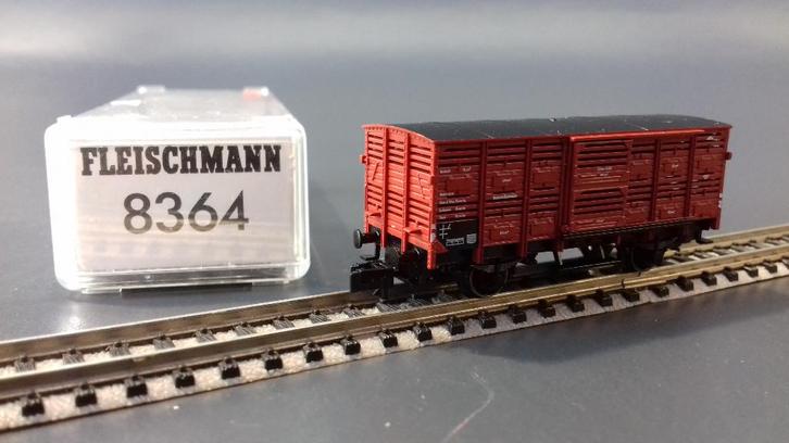 Fleischmann 8364 - N - Gesloten goederenwagen, Hobby en Vrije tijd, Modeltreinen | N-Spoor, Zo goed als nieuw, Wagon, Gelijkstroom