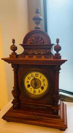 Antieke Penduleklok uit 1890, Ophalen of Verzenden, Gebruikt, Analoog, Wandklok