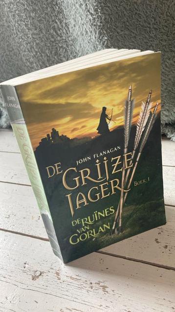 De Grijze Jager (3) - De ruïnes van Gorlan - John Flanagan beschikbaar voor biedingen