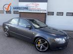Audi A4 Limo 3.2 FSI Q NAP AUT LEER NAVI XENON INRUIL MOG!, Auto's, Audi, Automaat, A4, Vierwielaandrijving, 6 cilinders