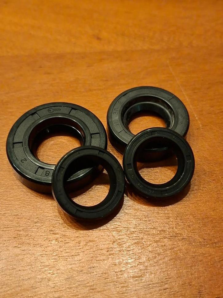 Oliekeerringset Minarelli P4 rond blok, Fietsen en Brommers, Brommeronderdelen | Oldtimers, Nieuw, Overige merken, Overige typen