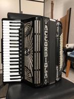 Accordeon Accordiola Swingmaster, Muziek en Instrumenten, Accordeons, Gebruikt, Accordiola, 120-bas, Met riemen