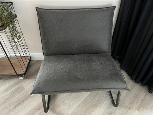 DTP Design lounge fauteuil – industrieel, grijs lederlook, Huis en Inrichting, Banken | Sofa's en Chaises Longues, Zo goed als nieuw