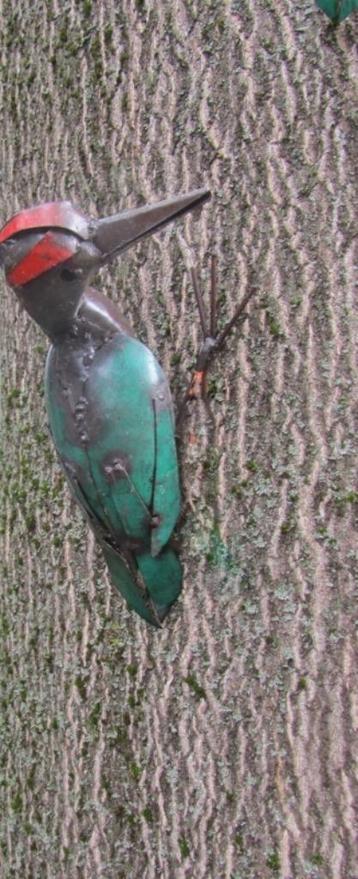 GROENE SPECHT - IJZER - STREET ART - FAIR TRADE beschikbaar voor biedingen