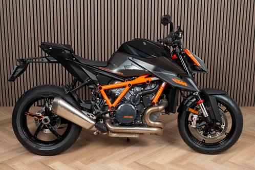 KTM Superduke 1290 R Techpack (bj 2021), Motoren, Motoren | KTM, Particulier, Naked bike, meer dan 35 kW, 2 cilinders, Ophalen