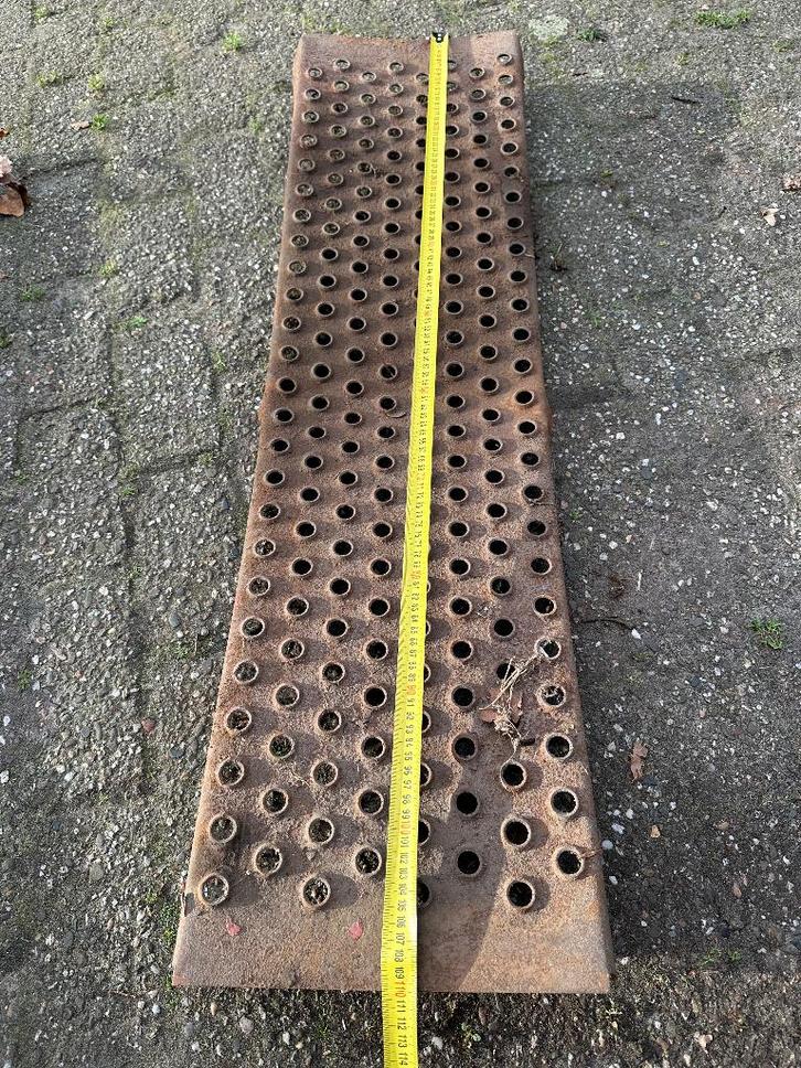 Rijplaten inspectiegoot, Doe-het-zelf en Verbouw, Platen en Panelen, Gebruikt, Overige materialen, 20 tot 50 mm, Ophalen