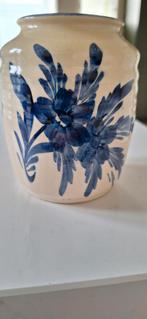 Mooie blauw-witte vaas Huizen-Holland pottery, Huis en Inrichting, Woonaccessoires | Vazen, Gebruikt, Blauw, Aardewerk of Porselein