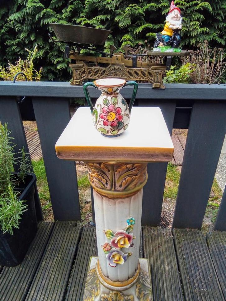 Klein aardewerk vaasje uit Italië., Antiek en Kunst, Curiosa en Brocante, Ophalen of Verzenden