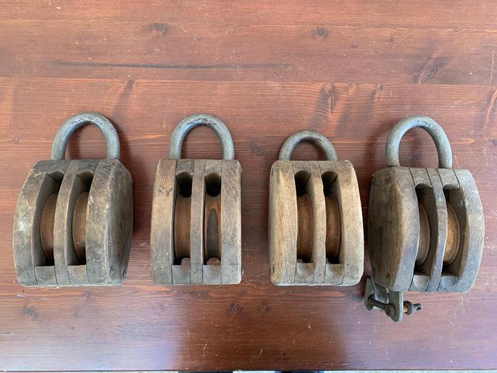 Antieke katrollen | ijzeren beugel, Antiek en Kunst, Antiek | Gereedschap en Instrumenten, Ophalen