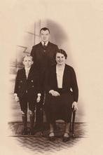 fotokaart  -  afbeelding  familie, Verzamelen, Verzenden, Voor 1940, Zo goed als nieuw