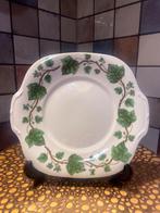 Staffordshire Crown,fine bone China schaal,24x22 cm, Antiek en Kunst, Antiek | Servies los, Ophalen of Verzenden