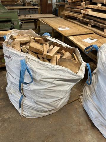 1 kuub haardhout gortdroog hardhout  beschikbaar voor biedingen