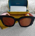 Gucci Zonnebril - Stijlvol!, Sieraden, Tassen en Uiterlijk, Zonnebrillen en Brillen | Dames, Ophalen of Verzenden, Zo goed als nieuw