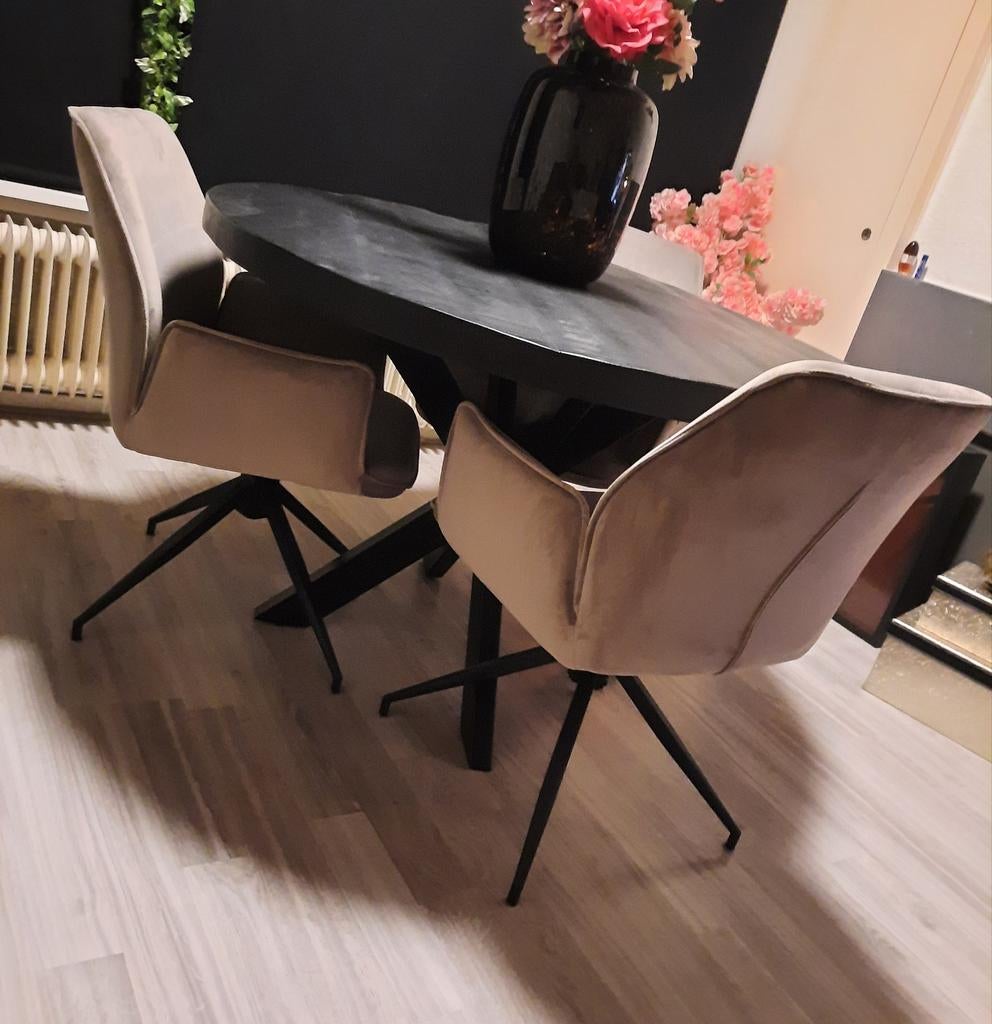 Mango Houten Eettafel met 3 Taupe Velvet Draaistoelen, Ophalen, Zo goed als nieuw, Modern, Minder dan 4 stoelen