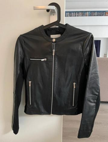 Leren jas Mango (getailleerd) beschikbaar voor biedingen