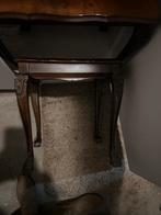 Antieke bijzettafels met sierlijke poten, Ophalen