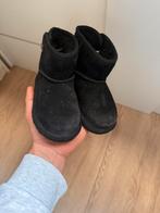 Uggs kids 25, Kinderen en Baby's, Kinderkleding | Schoenen en Sokken, Ophalen of Verzenden, Zo goed als nieuw, Jongen of Meisje