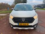 Dacia Lodgy 1.2 TCE 85KW Stepway.LET OP VASTE PRIJS Navi, Auto's, Dacia, Voorwielaandrijving, Stof, Zwart, 635 kg