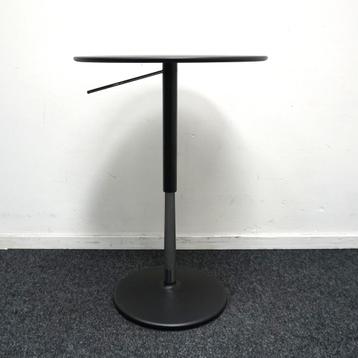 Arper Pix Bijzettafel | Zwart | Hoogte verstelbaar | Tafels beschikbaar voor biedingen