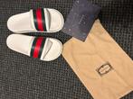 Een hele mooi gucci slipper met tasje maat 45, Kleding | Heren, Badmode en Zwemkleding, Ophalen of Verzenden, Overige maten, Wit