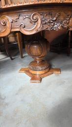 Rijk bewerkte antieke eettafel, Ophalen