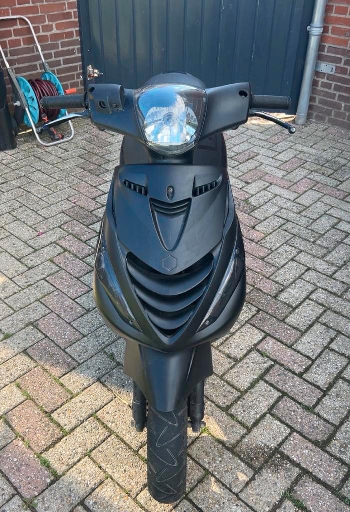 Piaggio Zip 4T Bromscooter, Fietsen en Brommers, Brommeronderdelen | Scooters, Gebruikt, Piaggio, Overige typen, Ophalen