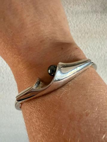 M130/SCROEPELS Zilveren Deense Modernist armband Hematiet beschikbaar voor biedingen