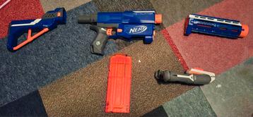 2 Nerf geweren + extra ammunitie  beschikbaar voor biedingen