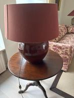 Tafellamp en antieke Lampentafel, Huis en Inrichting, Lampen | Tafellampen, Ophalen, 50 tot 75 cm, Zo goed als nieuw, Tijdloos