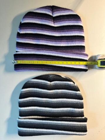 2 Mutsjes  maat 74 / 80 nog NIEUW (N705) beschikbaar voor biedingen
