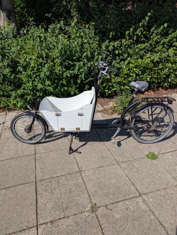 Bakfiets beschikbaar voor biedingen
