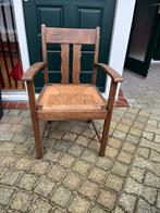Oude eiken leunstoel met rieten zitting uit Drenthe. Vintage, Antiek en Kunst, Ophalen