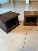 2 antieke eikenhouten stoofjes, Ophalen