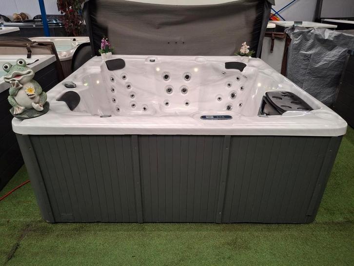 ‼️ 6 persoons jacuzzi 🏝NIEUWSTE MODEL BALBOA JACUZZI ‼️, Tuin en Terras, Bubbelbaden en Hottubs, Nieuw, Filter, Ophalen of Verzenden