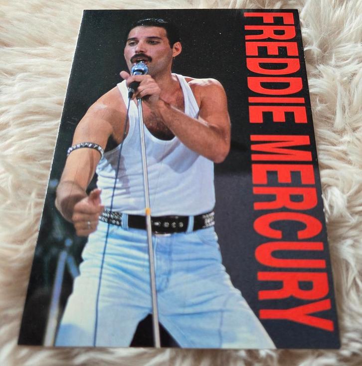 Freddie Mercury - Queen - Live Aid 1985, Verzamelen, Ansichtkaarten | Themakaarten, Ongelopen, 1980 tot heden, Sterren en Beroemdheden