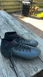 Nike mercurial, Sport en Fitness, Voetbal, Ophalen, Zo goed als nieuw, Schoenen
