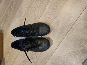 Nike voetbalschoenen maat 35,5 beschikbaar voor biedingen