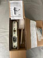 Nieuw Deurbeslag in Doos, Ophalen of Verzenden, Nieuw, Rvs, Slot