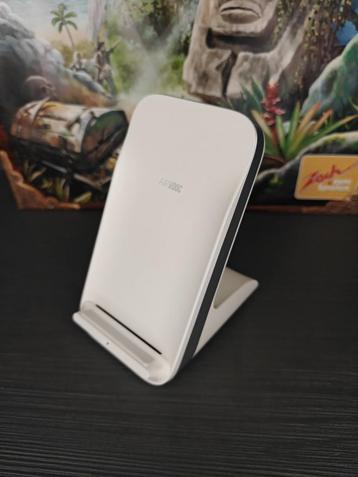 OPPO AirVOOC Wireless Charger 45W beschikbaar voor biedingen