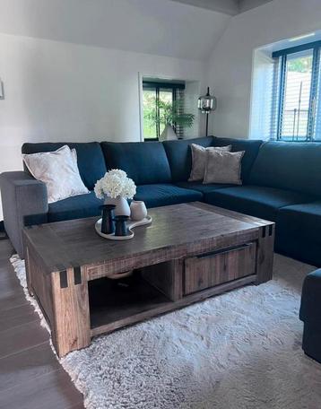 Houten Salontafel beschikbaar voor biedingen