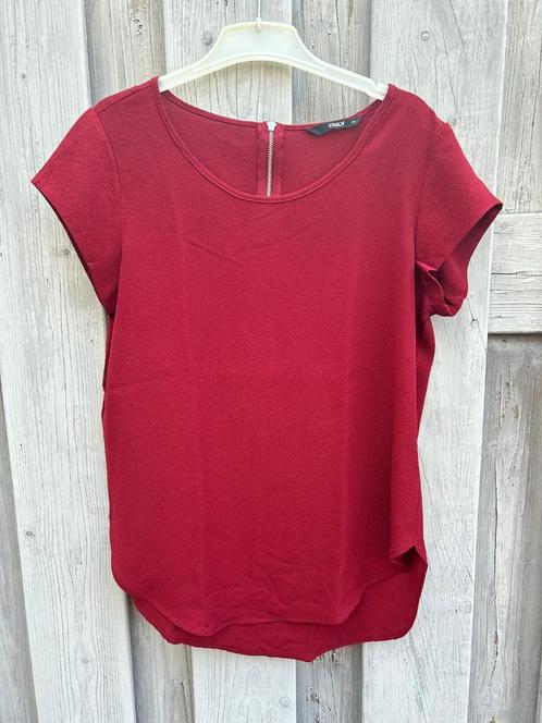 ONLY donker/bordeauxrode top, maat 34, Kleding | Dames, Tops, Zo goed als nieuw, Maat 34 (XS) of kleiner, Rood, Korte mouw, Ophalen of Verzenden