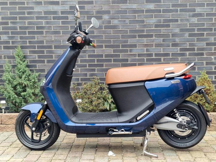 Segway E125S Mei 2022 Slechts 2553 km op de teller, Fietsen en Brommers, Brommeronderdelen | Scooters, Zo goed als nieuw, Overige merken