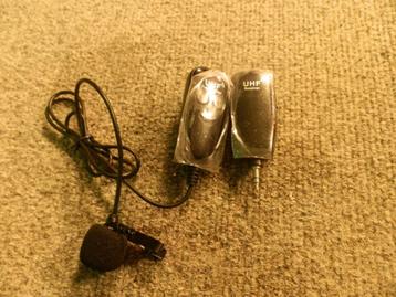 UHF transmitter en receiver headset beschikbaar voor biedingen