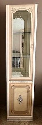 Vitrinekast Italiaans hoogglans 205 cm hoog en 51 cm breed, Huis en Inrichting, Kasten | Vitrinekasten, Ophalen, Met deur(en)