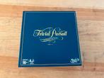 Trivial Pursuit - classic edition, Hobby en Vrije tijd, Gezelschapsspellen | Bordspellen, Ophalen of Verzenden, Zo goed als nieuw